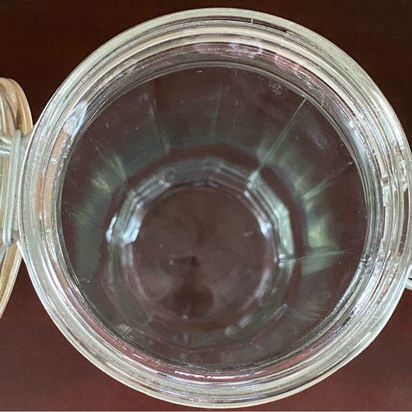 Vintage Glass Pasta Canister With Clamp Lid - Picture 7 of 10